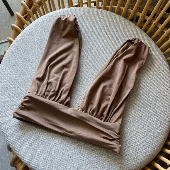 Princess Polly Top - Picture 1 of 6